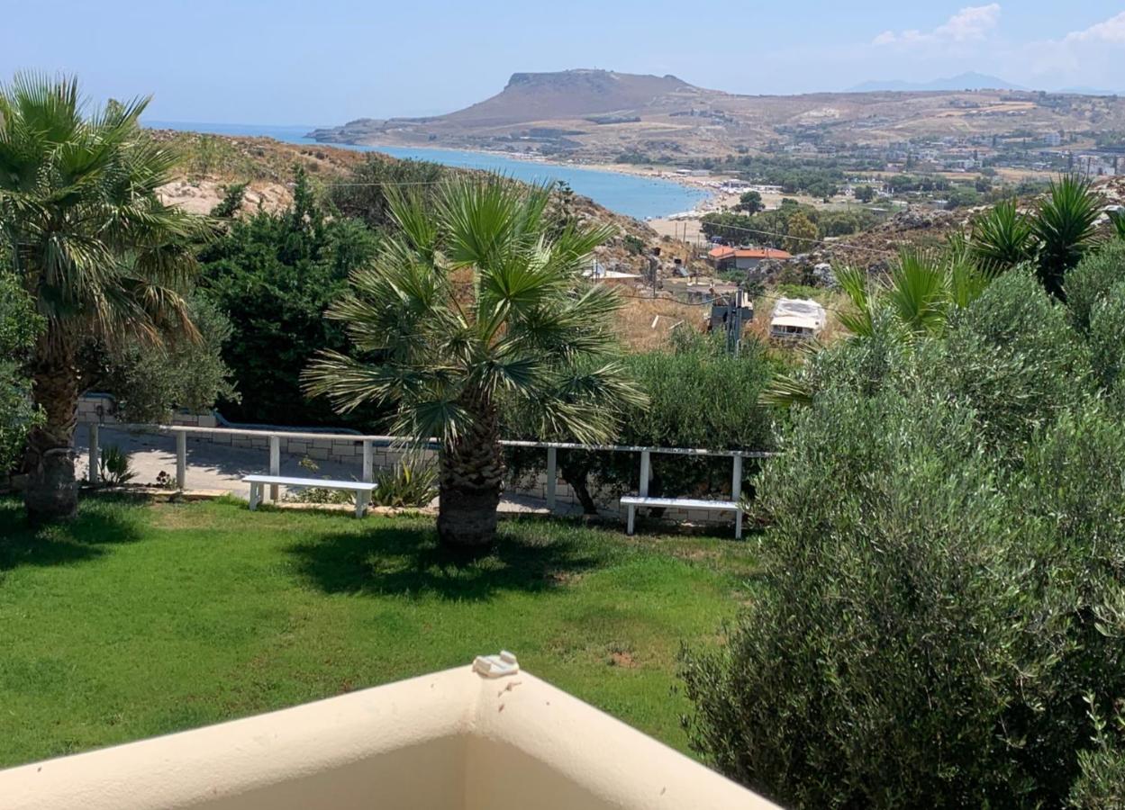 Luxury Villa Karteros Luaran gambar