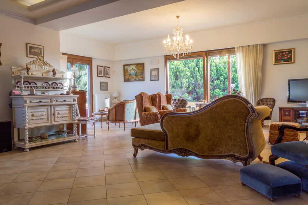 Luxury Villa Karteros Luaran gambar