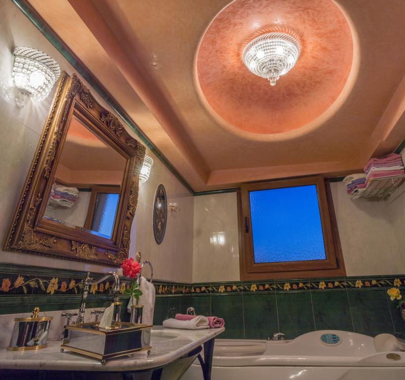 Luxury Villa Karteros Luaran gambar