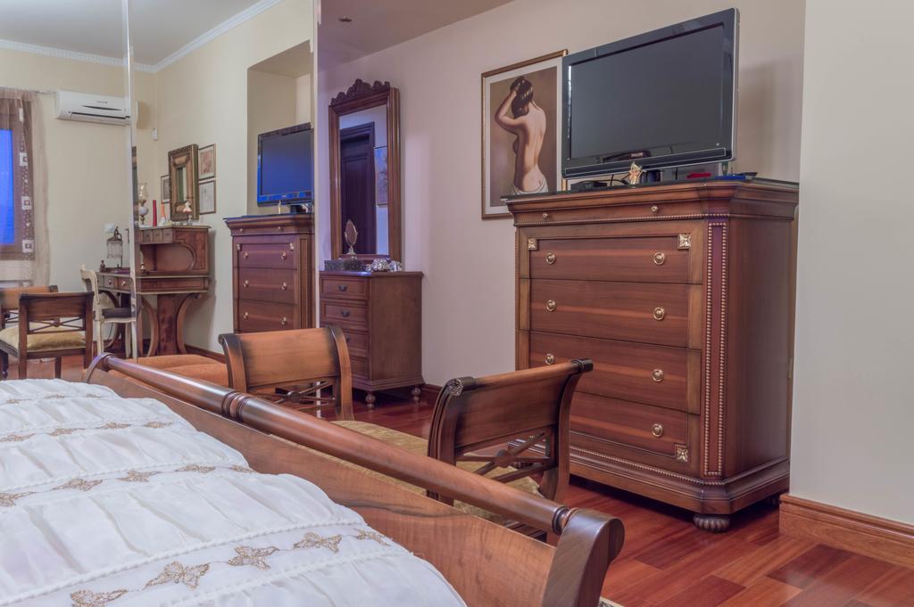 Luxury Villa Karteros Luaran gambar