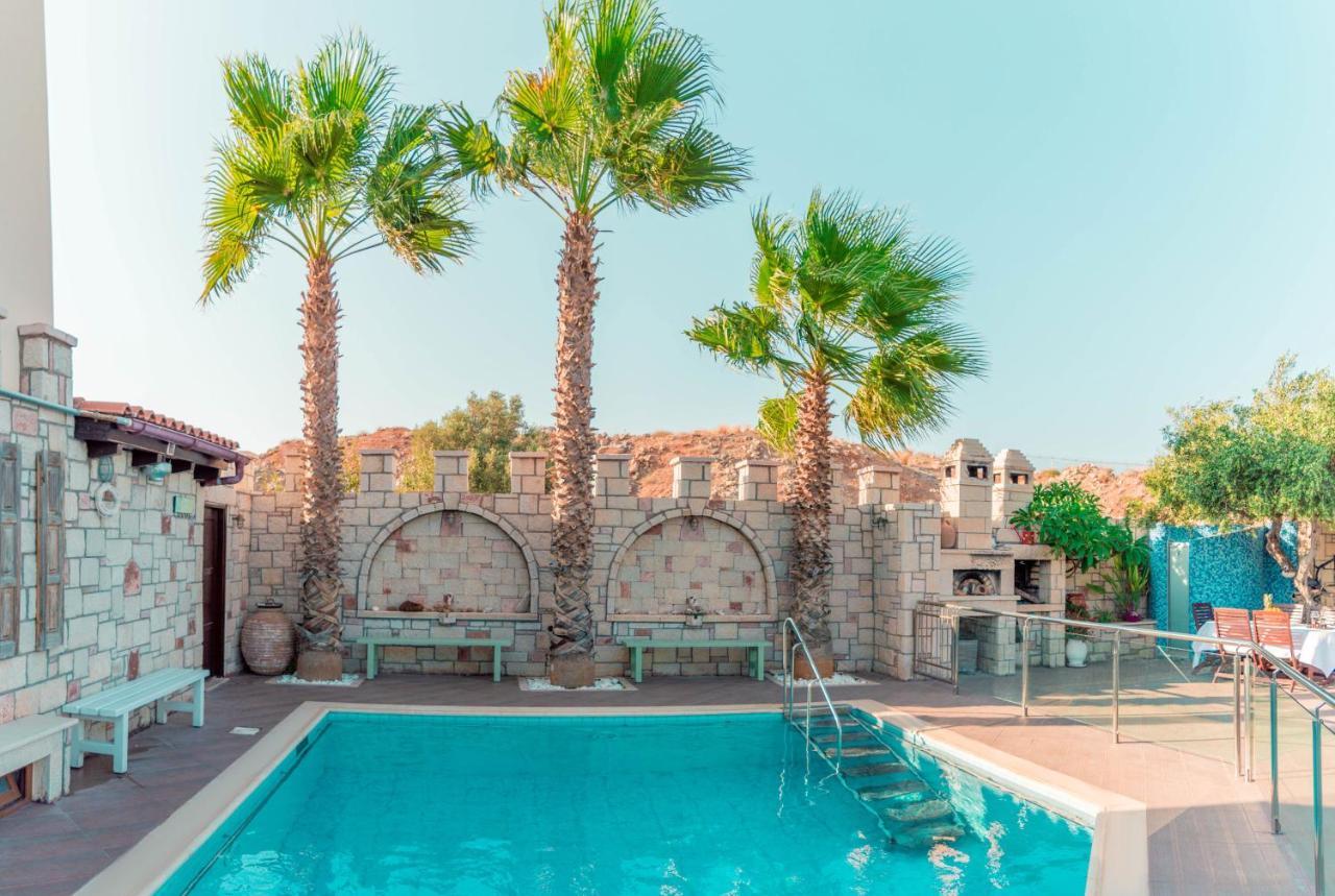Luxury Villa Karteros Luaran gambar